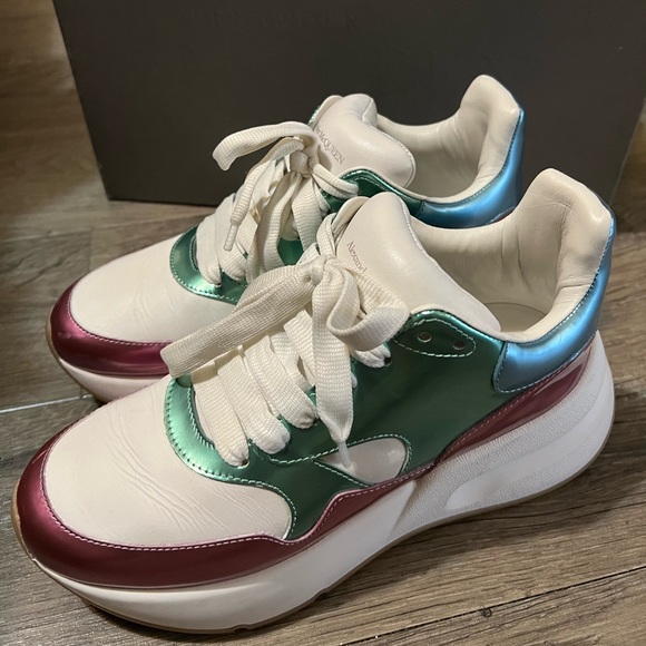 ALEXANDER MCQUEEN LOW-TOP SNEAKER - Picture 1 of 4